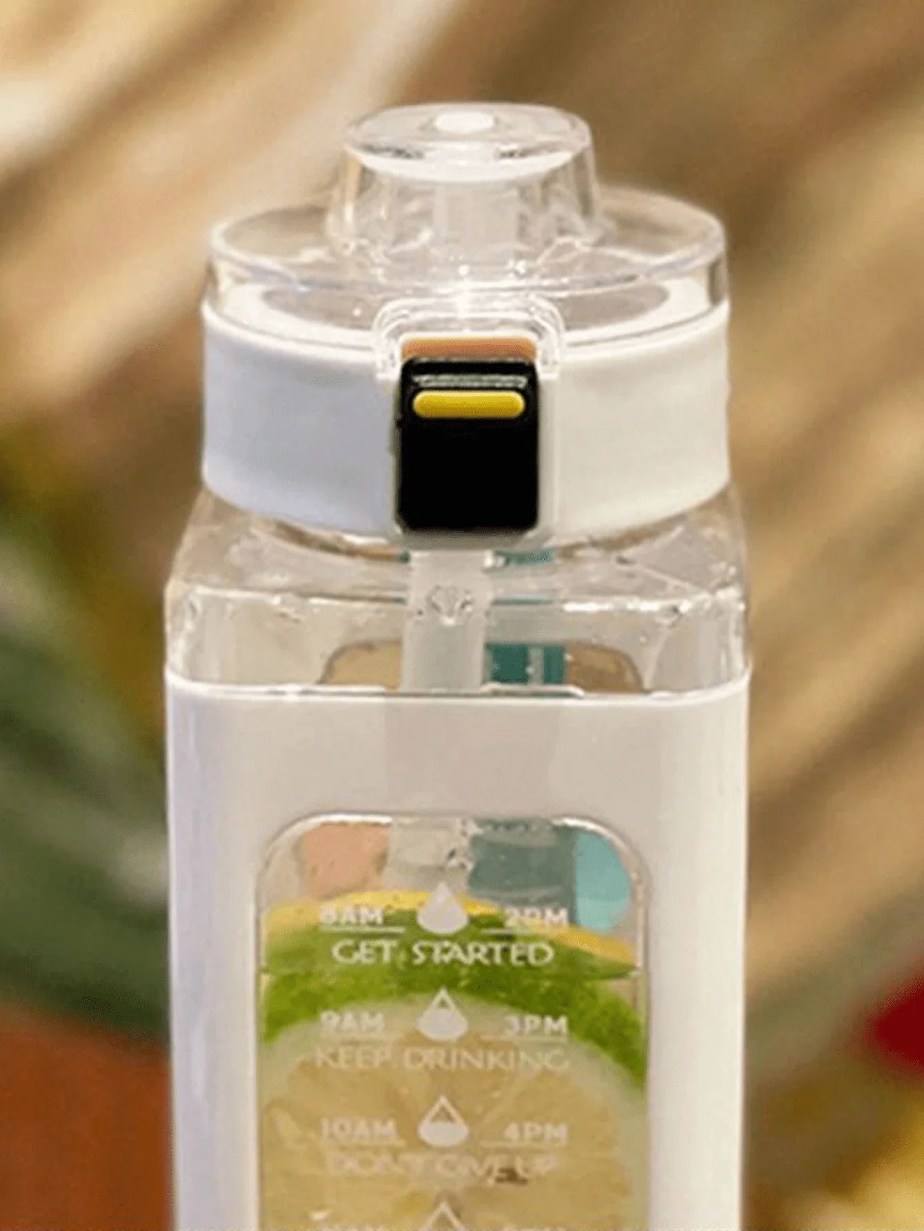 1 piece white 700ml sports water bottle, portable sippy cup