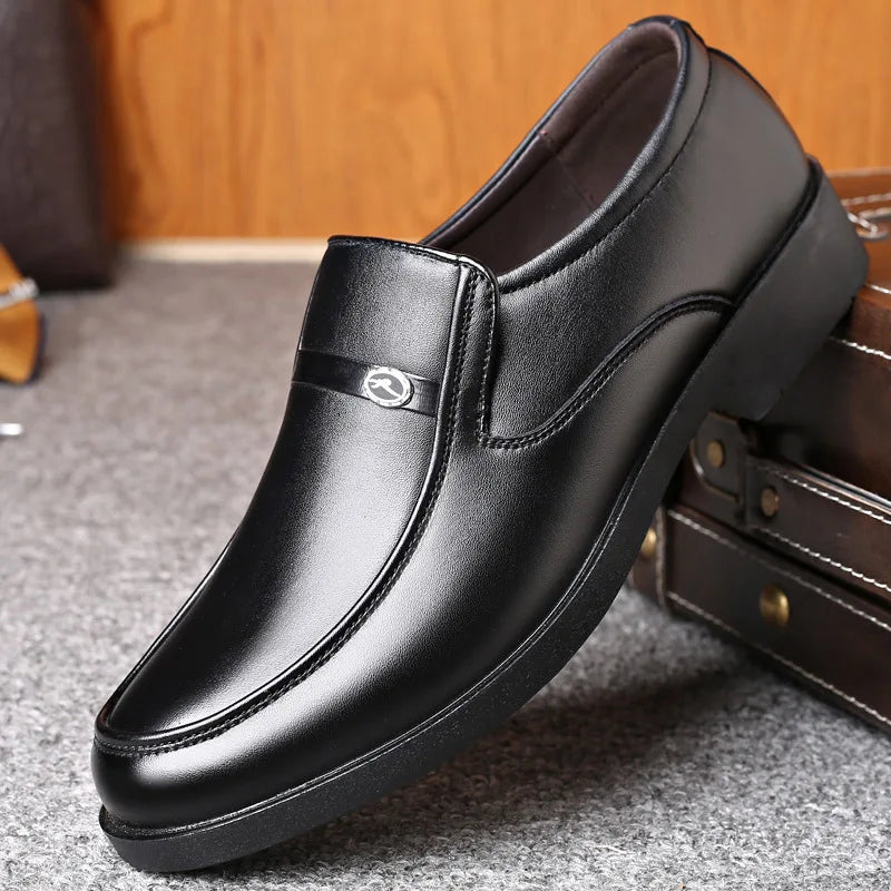 spring autumn New men's business shoes Men's Formal Skin Shoes Casual  fashion Men sneakers Social Elegant trend flat Zapatos